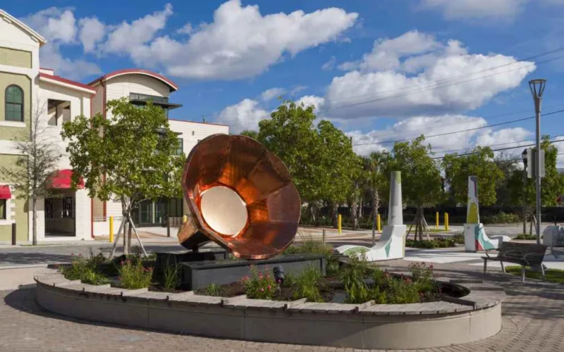 Nekisha Durrett’s West Palm Beach Sculpture